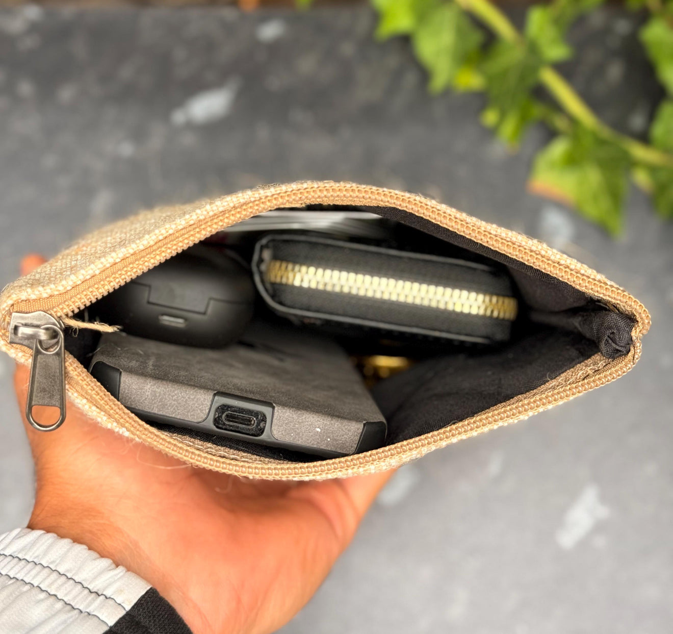Handmade Hemp Zip Pouch | Eco-Friendly Travel Pouch | Sustainable Everyday Wallet | Free UK Shipping
