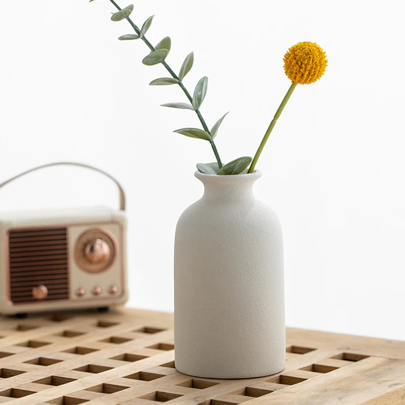 White Ceramic Flower Vase for Elegant Home Decor